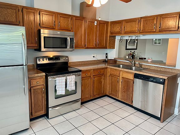 5th image of 3024 La Reserve Dr