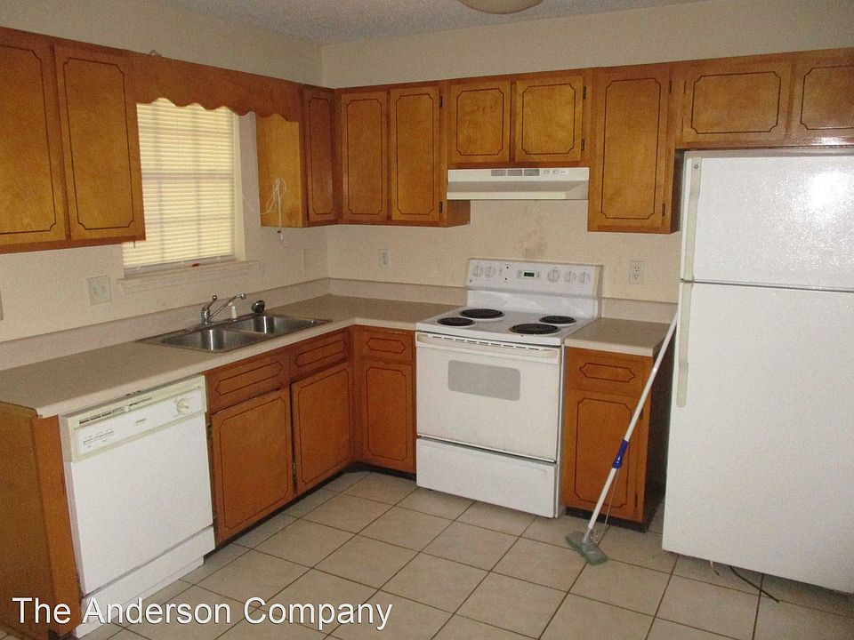 1st image of 194 Starksville Ave S APT B