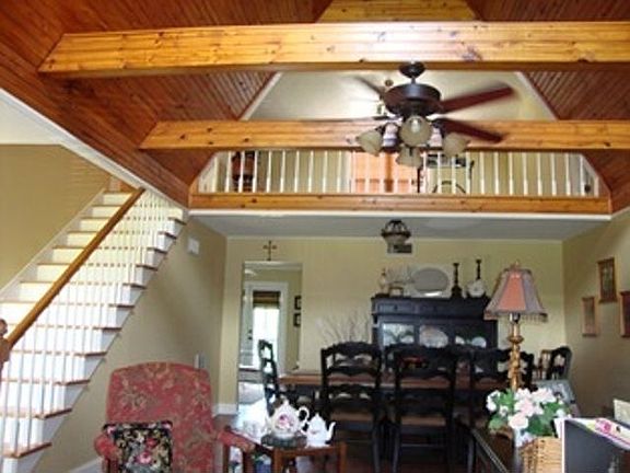 4th image of 118 Briar Ln