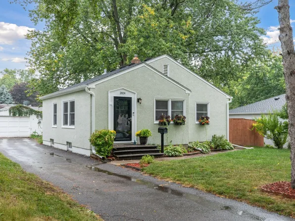 2024 Northwood Dr, North Saint Paul, MN 55109