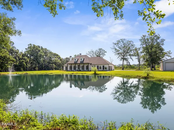 931 Austin Rd #B, Youngsville, LA 70592