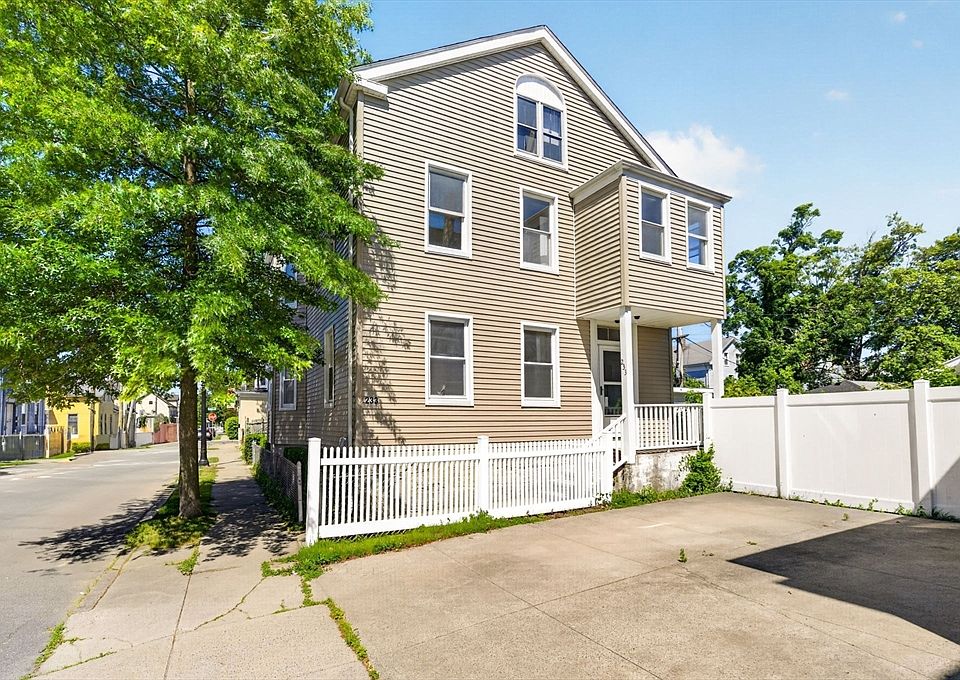 1st image of 233 Maxfield St