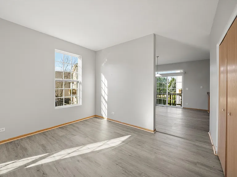 1688 W Turtle Creek Ln — Photo 3
