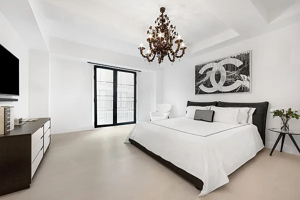 Sold by Douglas Elliman | media 15