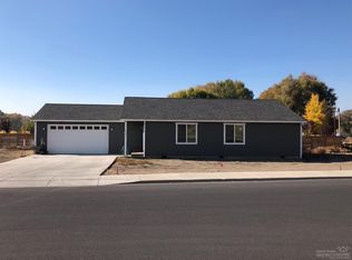 647 NE Juniper St, Prineville, OR 97754
