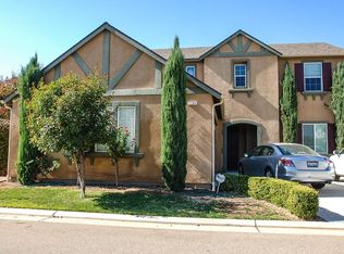1704 N McPherson Ln, Clovis, CA