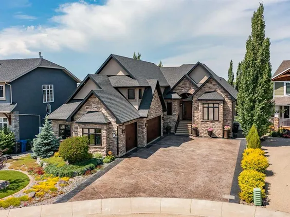 32 E Sagewood Close, Red Deer, AB T4R 0M5