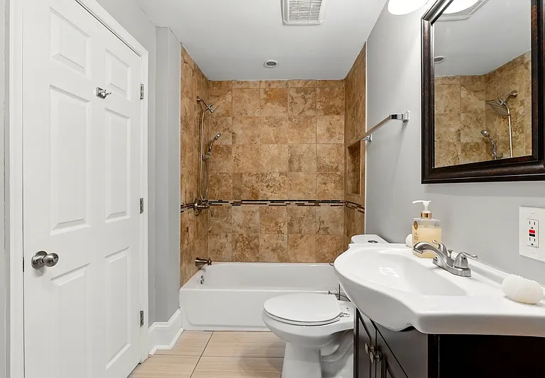 2323 N Calvert St — Photo 8