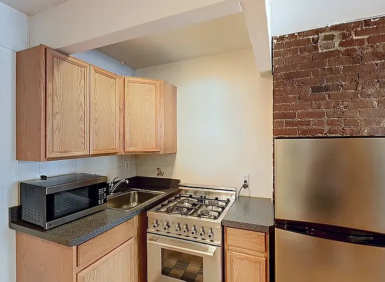 120 Orchard St #3A — Photo 4