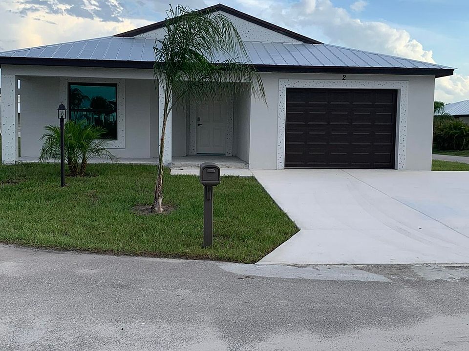 1st image of 43 La Villa Way