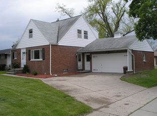 819 Maryvale Dr, Cheektowaga, NY 14225