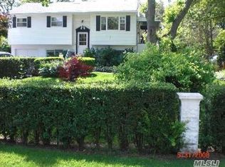 100 Lexington Ave, Central Islip, NY 11722