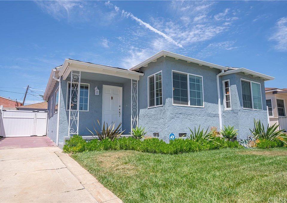 1st image of 8953 S Manhattan Pl
