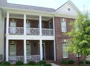 27 Rivoli Ln, Greenville, SC 29615