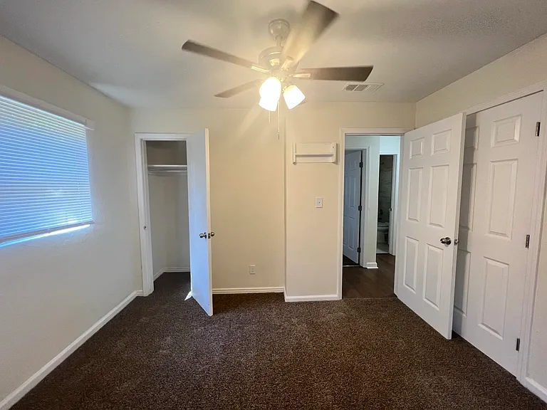3422 Miami Dr — Photo 13