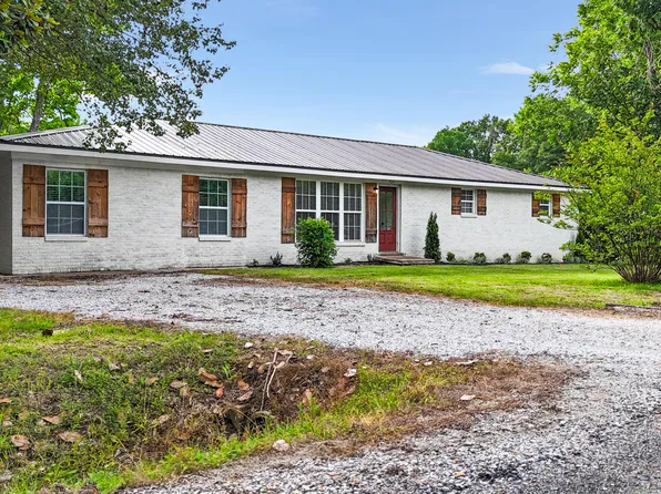 103 Dogwood Ave, Saltillo, MS 38866