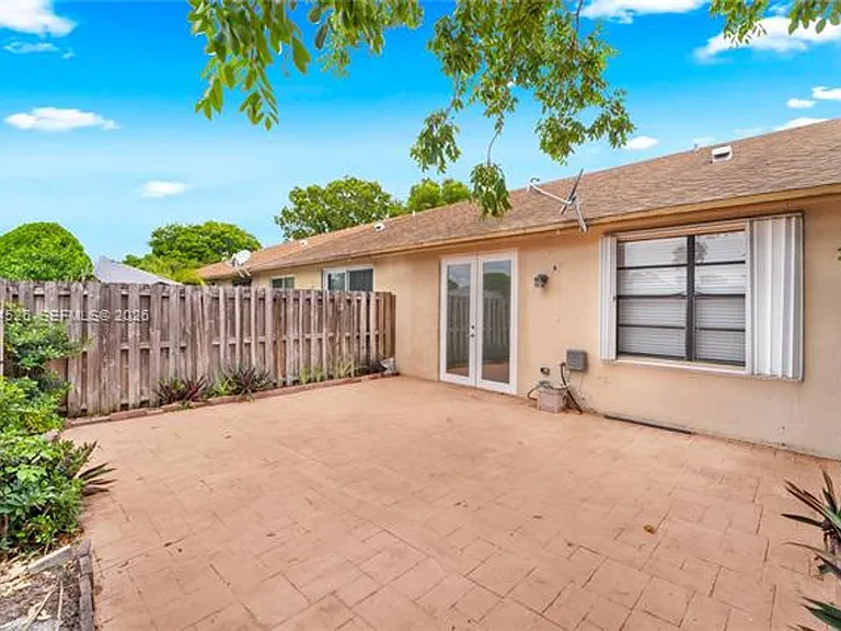 6742 NW 188th Ter #Townhouse 6742 — Photo 20