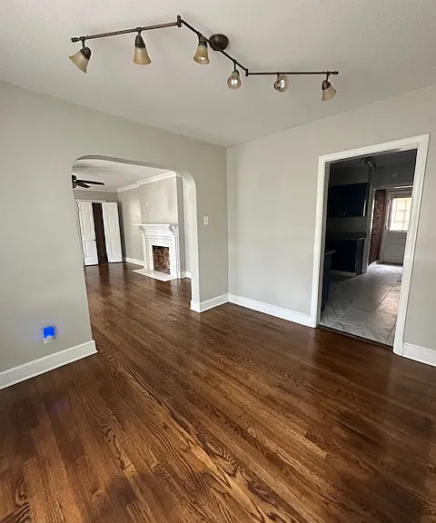 3589 Kenwood Ave — Photo 9