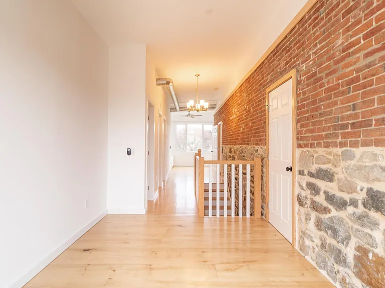 2519 Northwood Ave — Photo 34