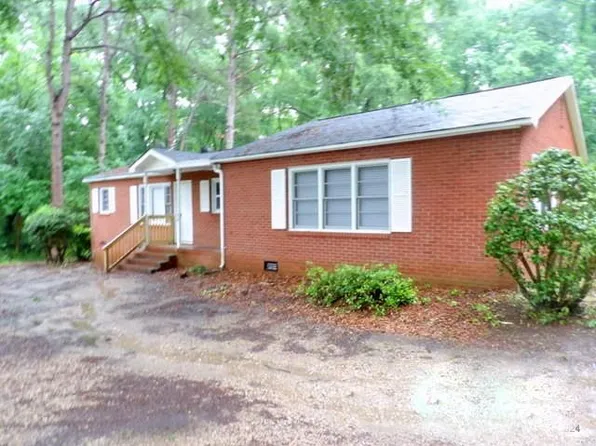 614 Maxie Rd, Chester, SC 29706