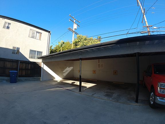 5th image of 1136 N Ogden Dr APT 4