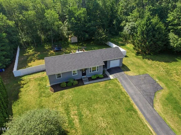 20 Hidden Hills Drive, Queensbury, NY 12804