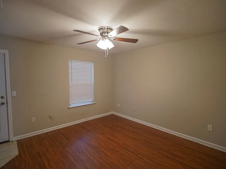 2788 Westbrook Ct — Photo 10