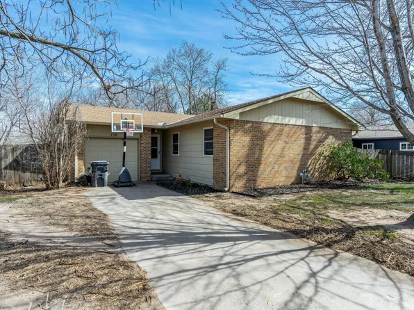 150 N Young St, Wichita, KS 67212