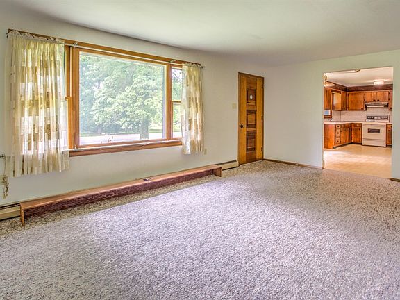 2nd image of 500 Mumper Ln