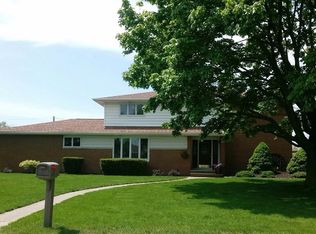 3992 Andover Dr, Bay City, MI
