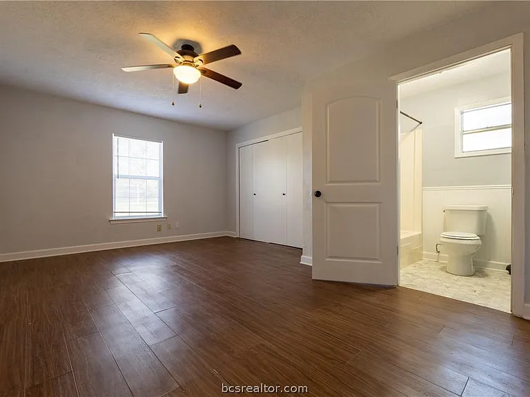 704 Edgemore Dr — Photo 8