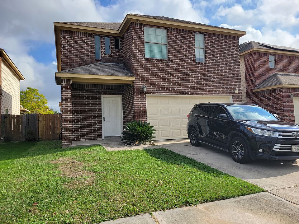 1st image of 14926 Darbydale Dr