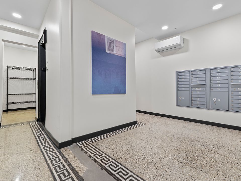 1st image of 627 Hamilton St #1