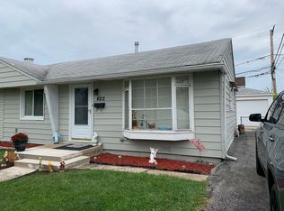 4212 W 87th Pl, Hometown, IL 60456