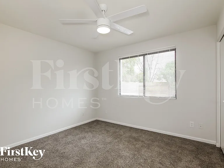 10843 N 45th Ave — Photo 9