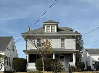 3217 Bartlett St, Parkersburg, WV 26104