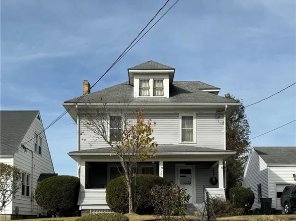 3217 Bartlett St, Parkersburg, WV 26104