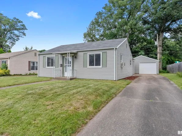 3717 13th Ave, Moline, IL 61265