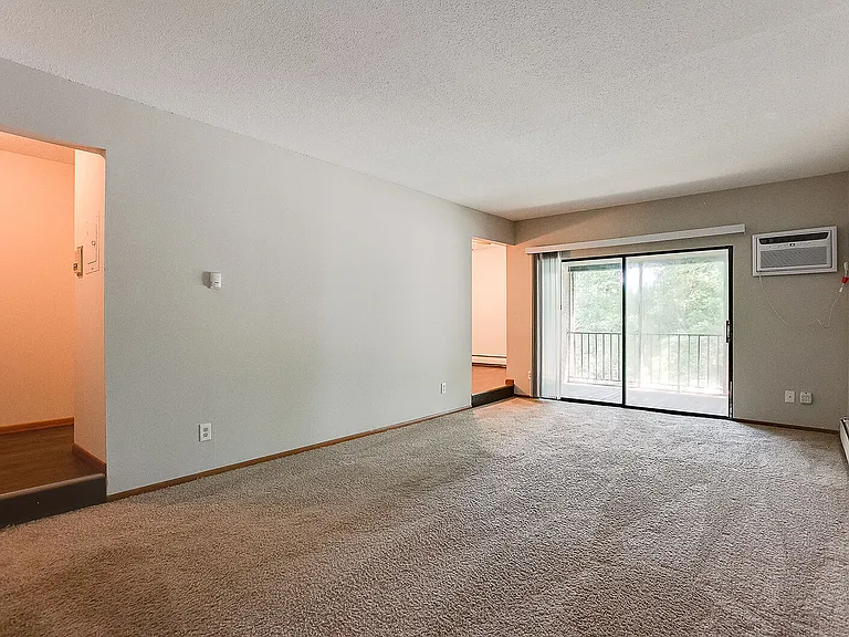 Cedar Commons — Photo 14