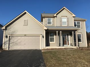 125 Saint Germain Pl, St Charles, IL 60175