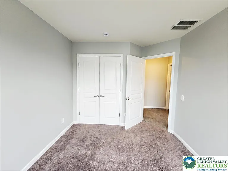 8513 Gateway Rd — Photo 40