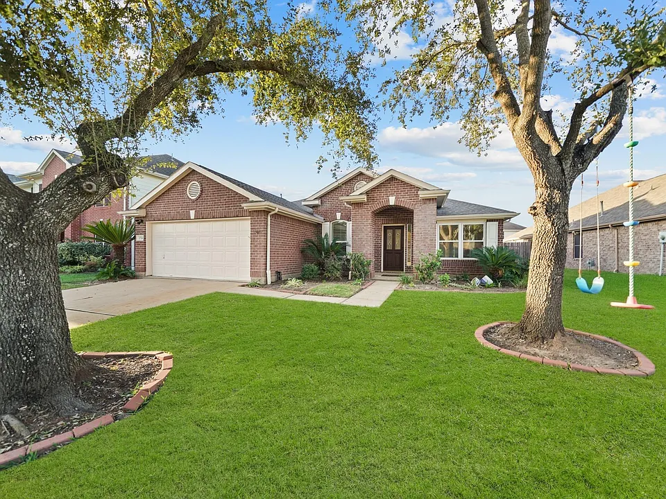 2714 Crestbrook Ct