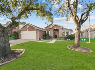 2714 Crestbrook Ct, Sugar Land, TX 77479