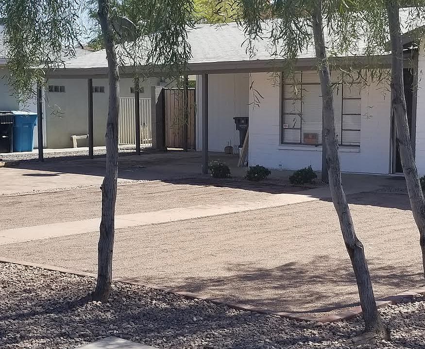 Front NW corner 
view