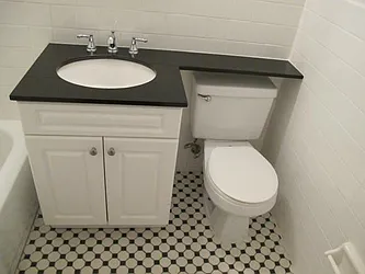 Rented by Metropolis Real Estate of Manhattan