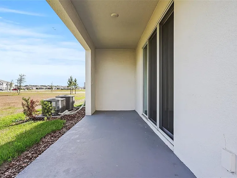 33055 Tulip Petal Ln — Photo 3