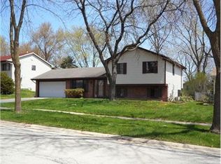 4049 Bayside Dr, Hanover Park, IL 60133