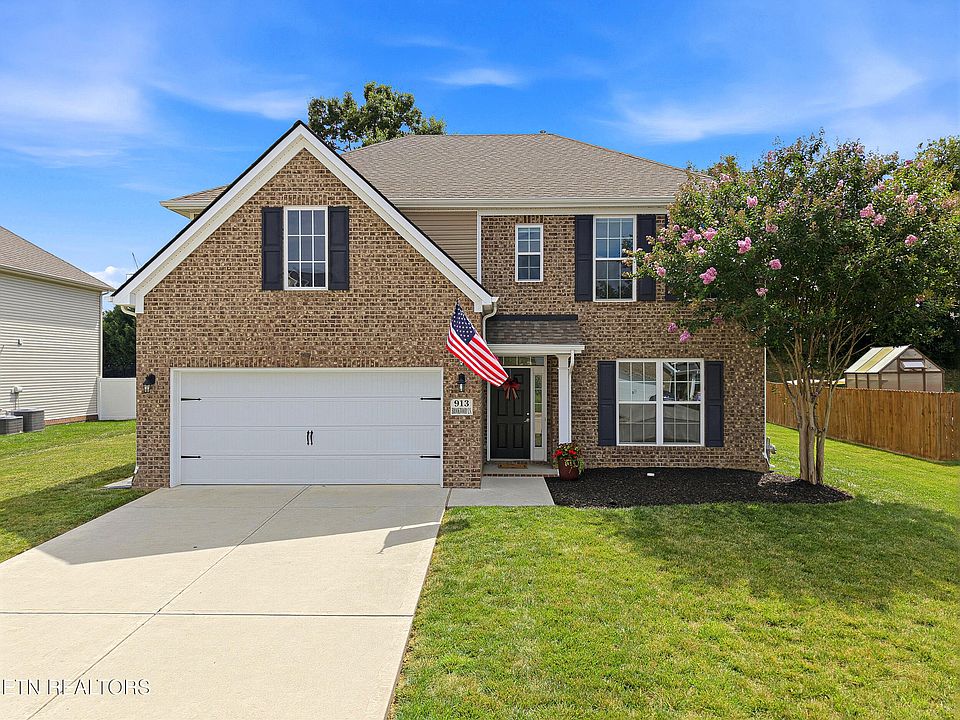 1st image of 913 Brookwood Ln
