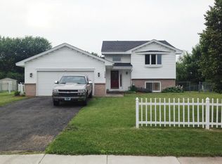 7239 Brian Dr, Centerville, MN 55038