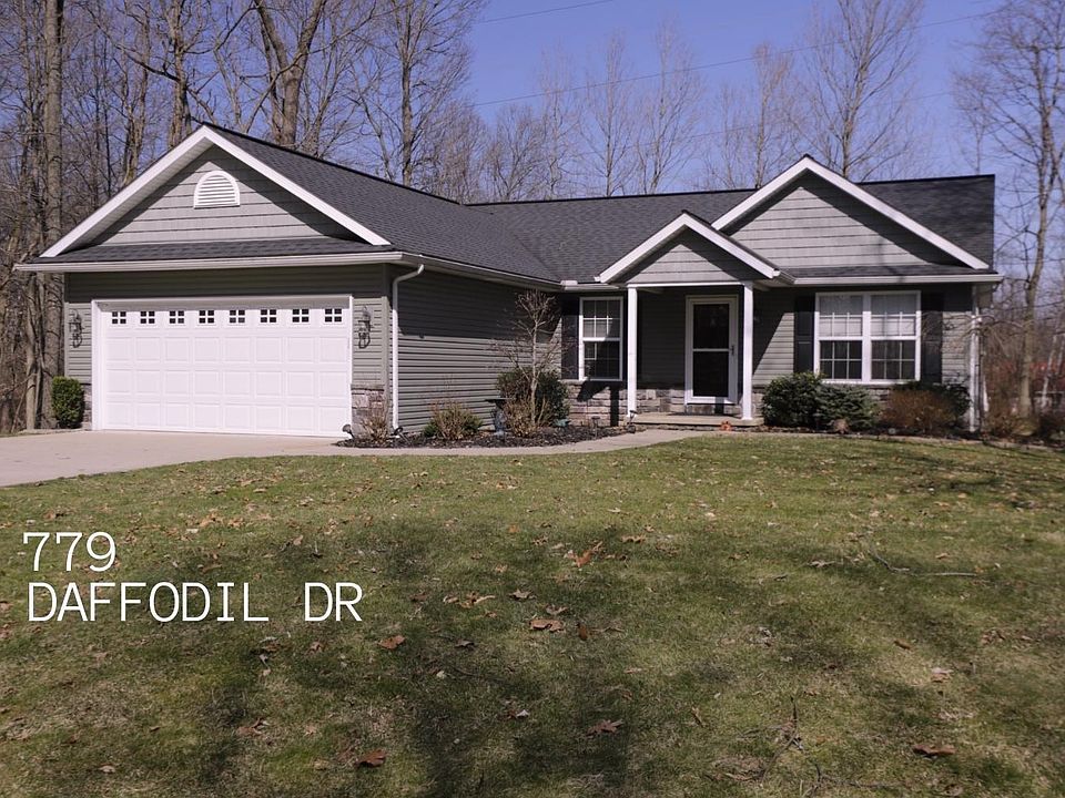 1st image of 779 Daffodil Dr